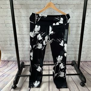 Brand new yoga pants